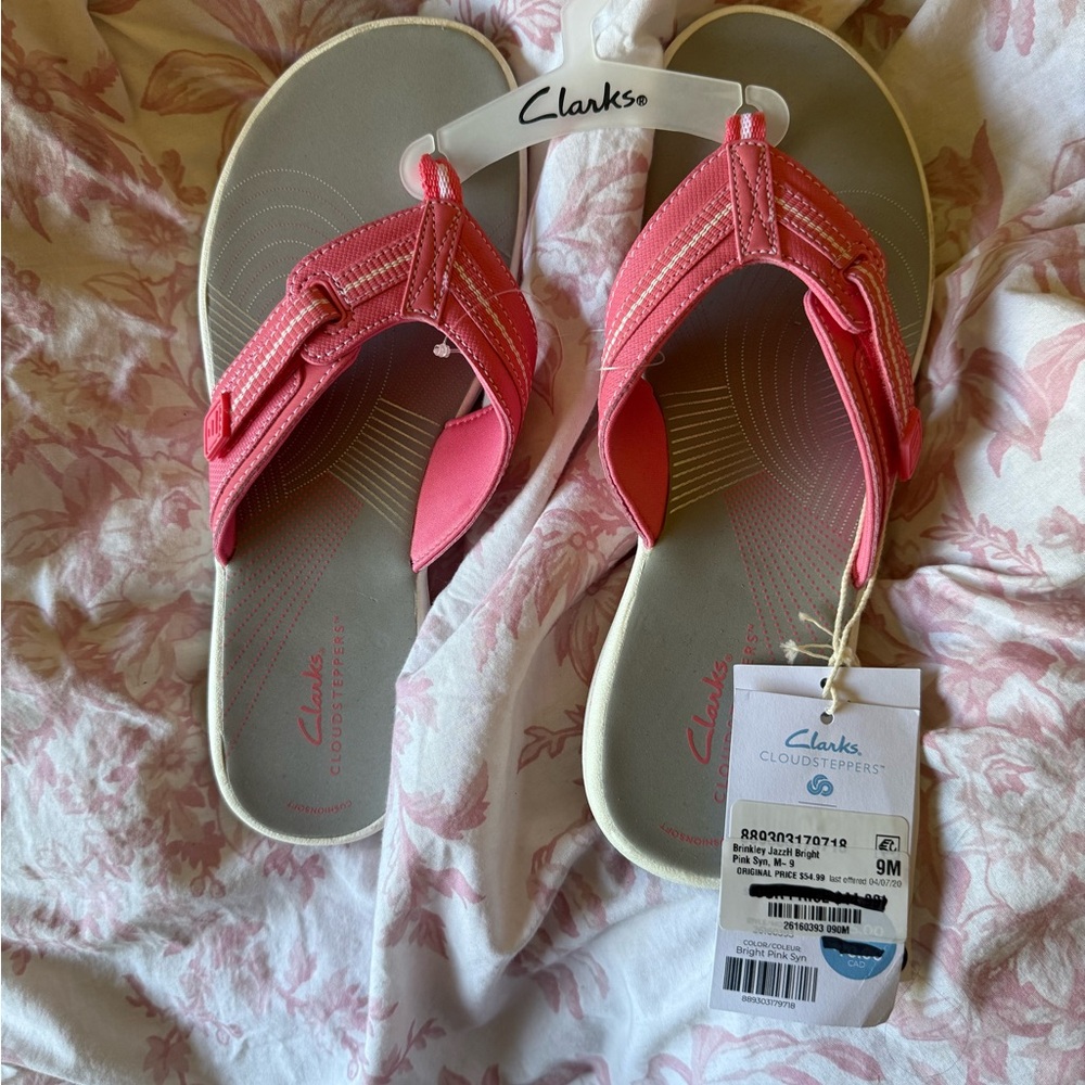 Clarks Cloudsteppers Pink Sandals NWT size 9